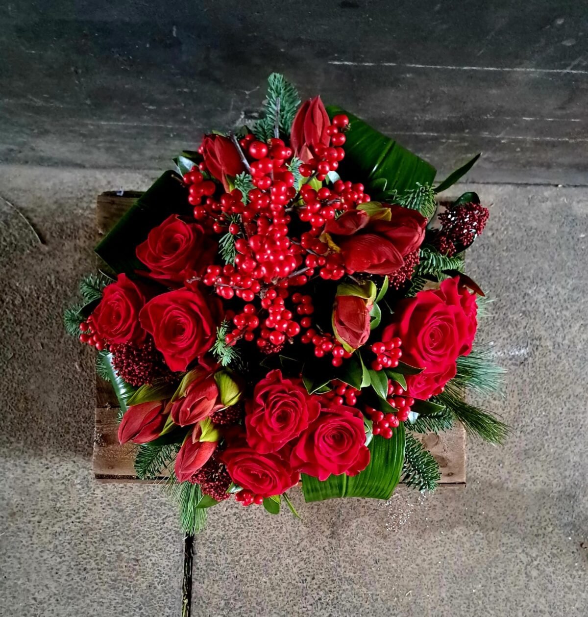 12-24 VALENTINE'S OPULENT RED ROSES Sweep them off their feet this Valentine's with this luxury bouquet of the finest red roses; the ultimate gift to say 'I love you'.